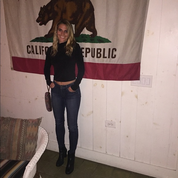 Meet your Posher, Sarah - Picture 3 of 3